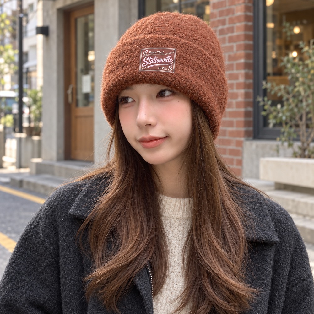 Женская зимняя вязаная шапка с – обзор и цена Beanie Cuffed Knit